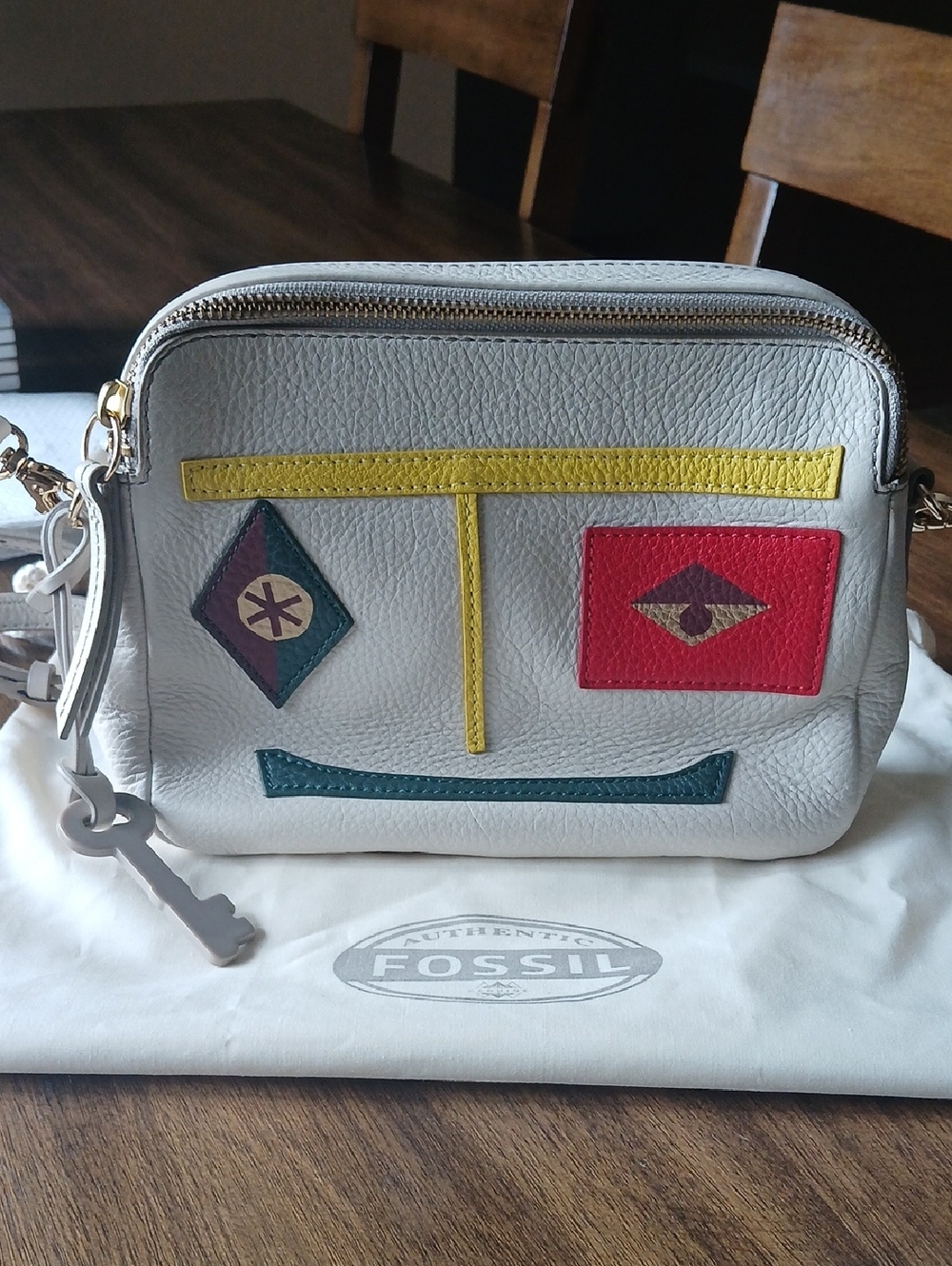 Fossil Leather Sydney Crossbody Bag - Picture 2 of 9